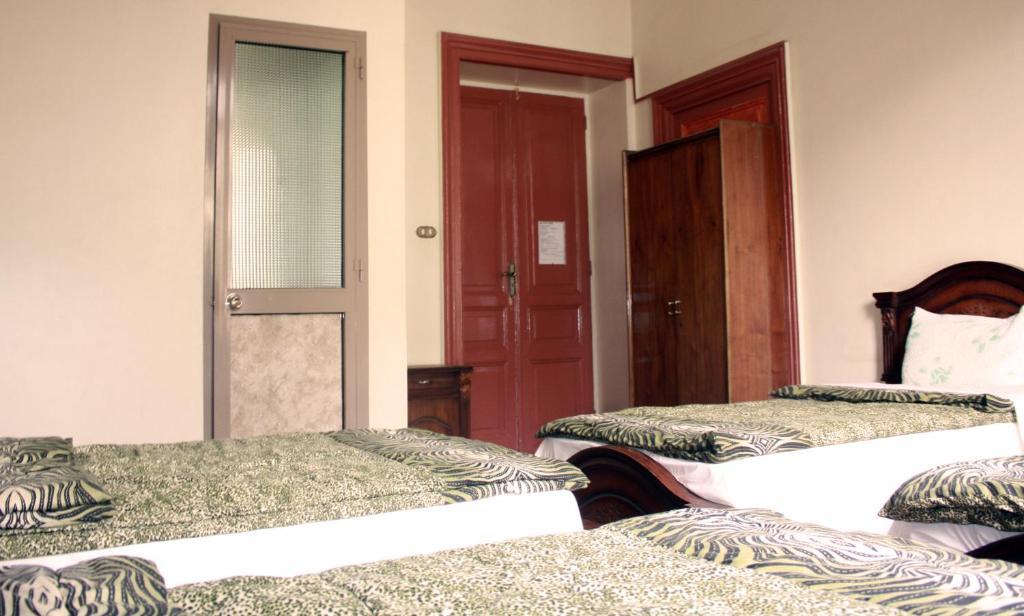 Hola Cairo Hostel Exteriör bild
